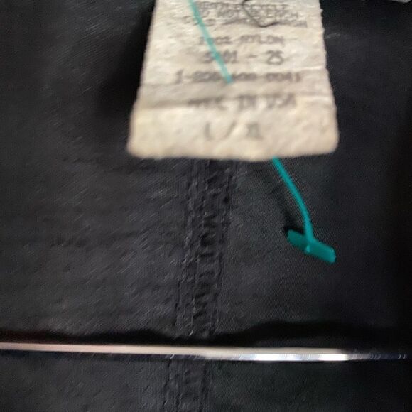 Vintage UZZI AMPHIBIOUS GEAR windbreaker. - Picture 4 of 14